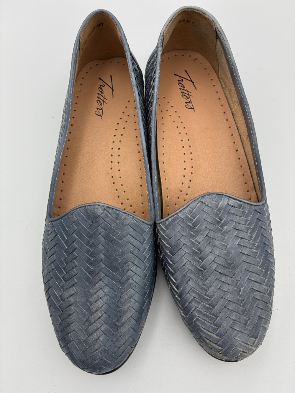 Trotters Glacier Blue Gray Woven Leather Slip-On Loafers for Women 6.5